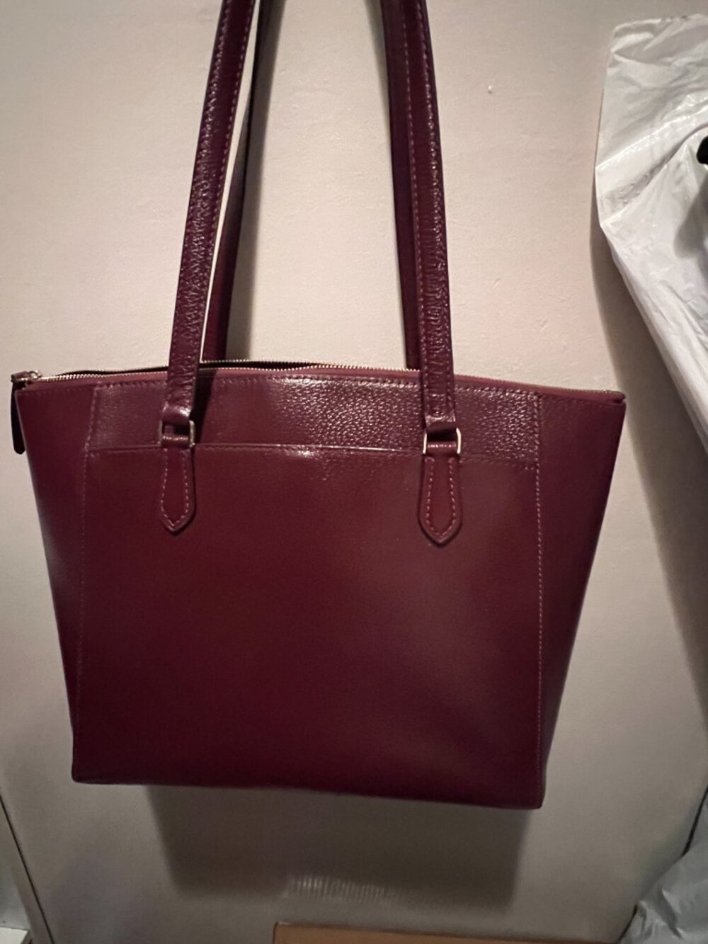 Kate Spade Red Wine / Maroon Leather Laptop Bag in Great Condition - Picture 2 of 5